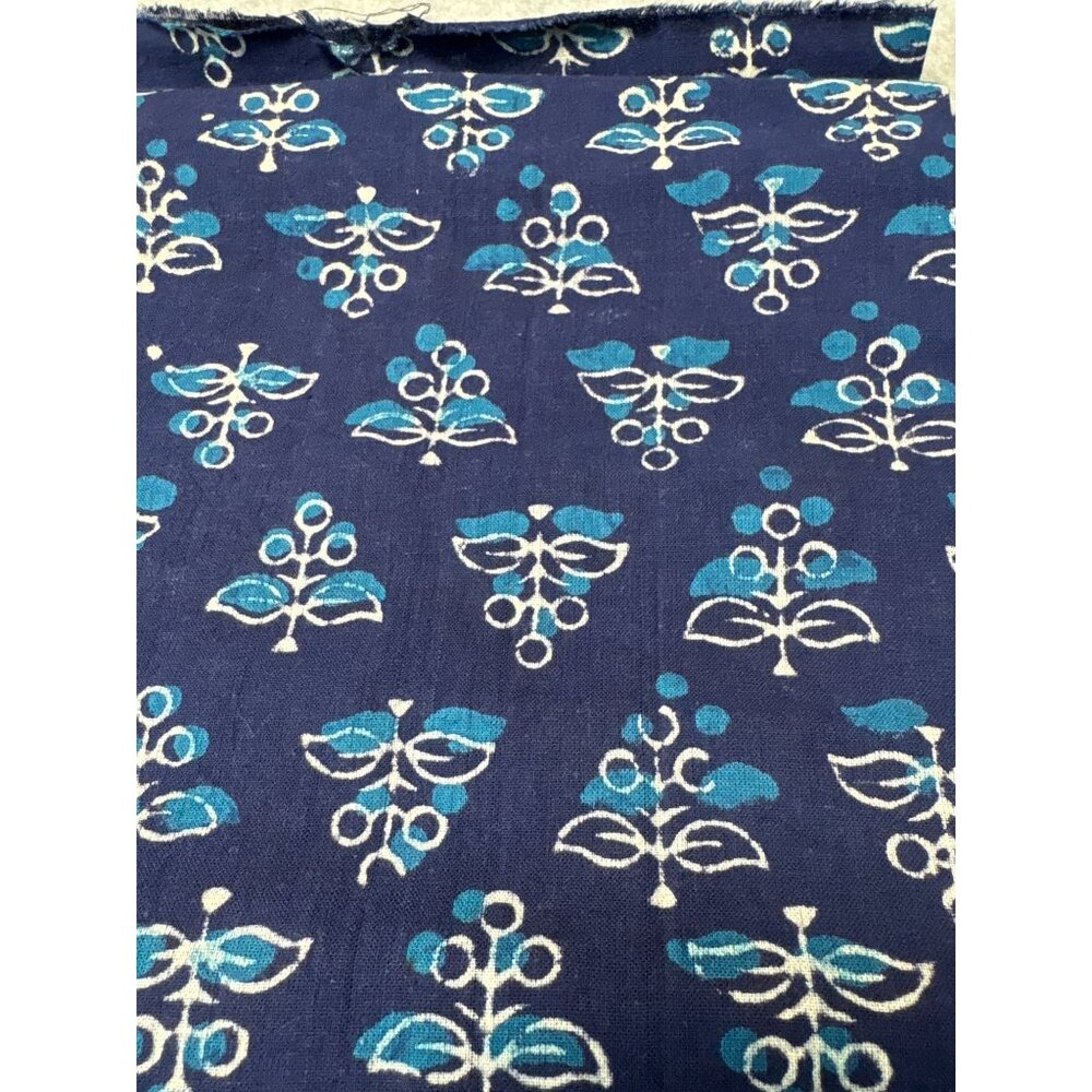 Handloom Batik Cotton Fat Quarter Fabric 18x22" Blue & White Floral Pattern for
